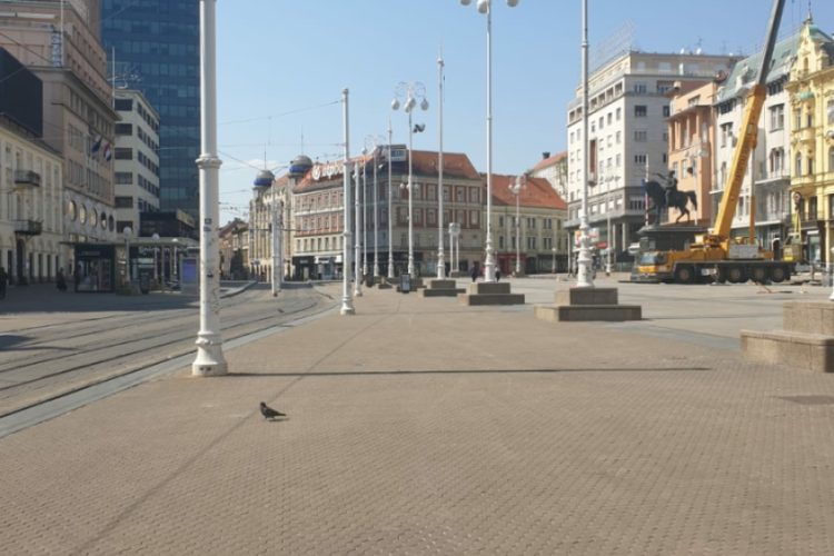 Slika /PU_ZG/slike/PUZ/2020/Travanj/ostani doma 030420/trg.jpg